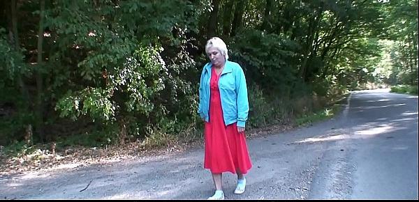  Young dude doggy-fucks 80 years old granny roadside